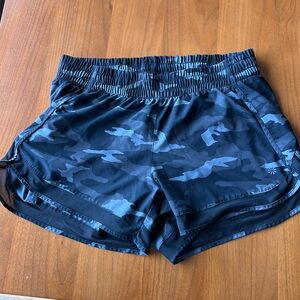 Athleta Printed Mesh Racer Short 4” M